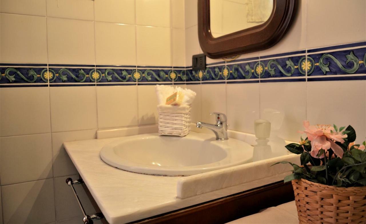 La Pipperia Apartments อาเชอา ภายนอก รูปภาพ